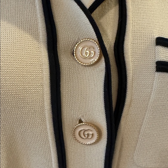 Gucci Cream Belted Knit Midi Dress with Black Trim GG buttons - Picture 2 of 4